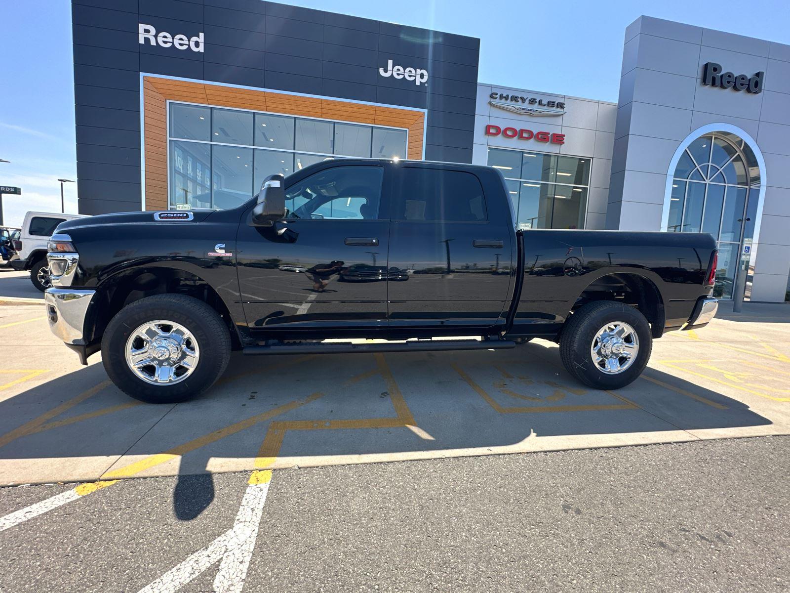 2025 Ram 2500 Tradesman photo 3