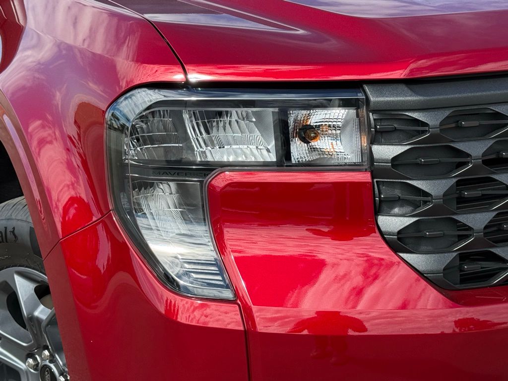 2025 Ford Maverick XLT photo 3