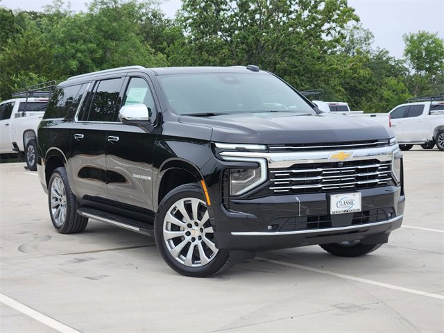 2025 Chevrolet Suburban Premier's photo