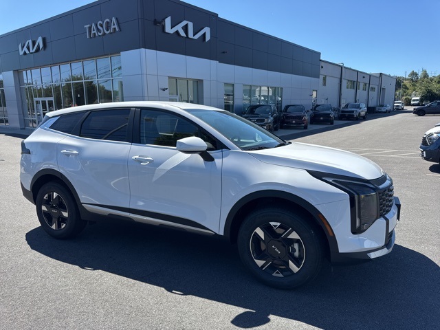 2026 Kia Sportage LX photo 2