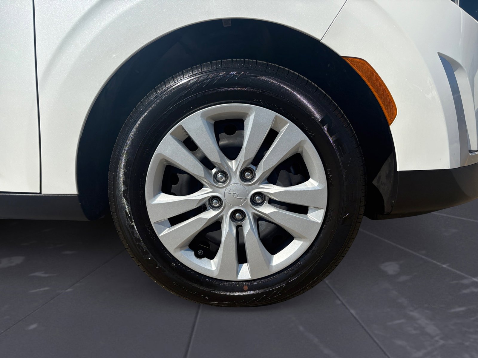 2024 Kia Soul LX photo 36