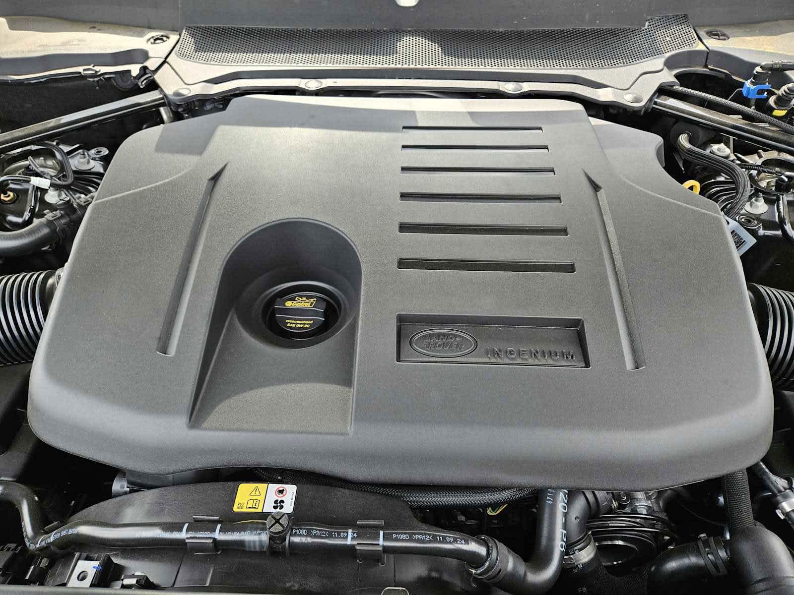 2025 Land Rover Discovery SE photo 30