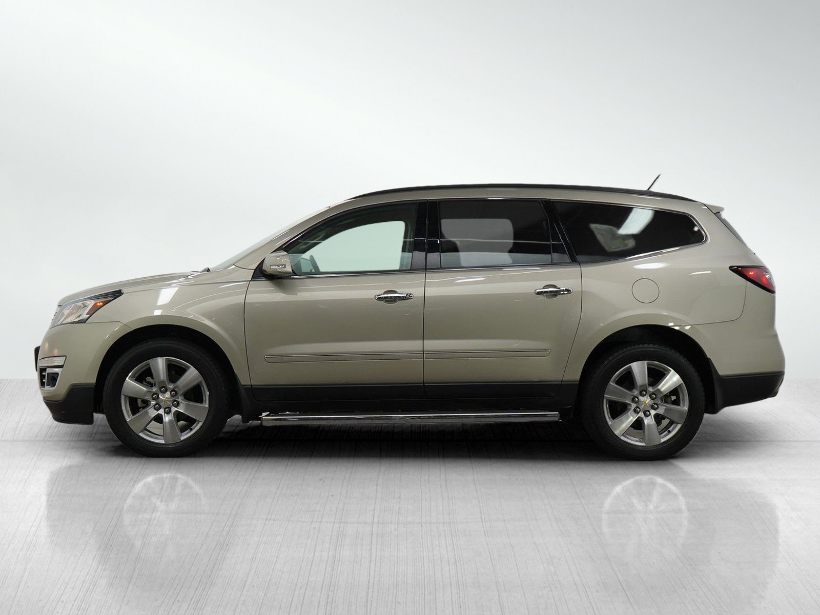 Used 2015 Chevrolet Traverse LTZ with VIN 1GNKRJKD2FJ179043 for sale in Burnsville, Minnesota