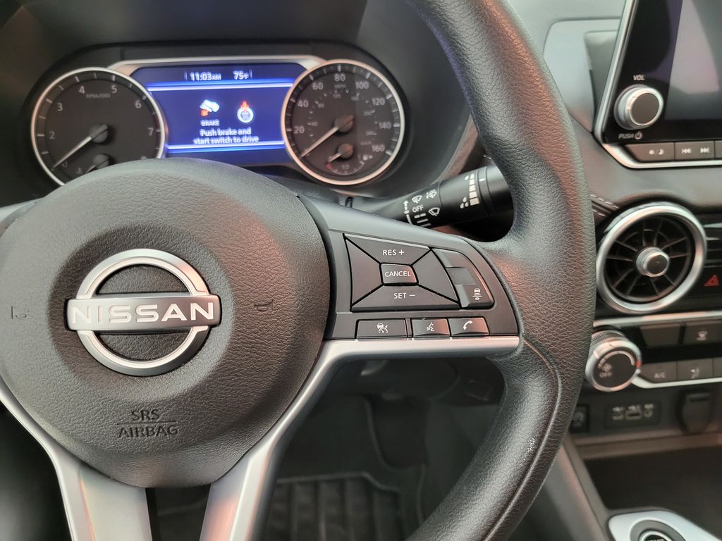 2024 Nissan Sentra SV photo 5