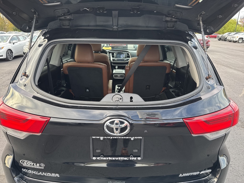 2018 Toyota Highlander Limited photo 3