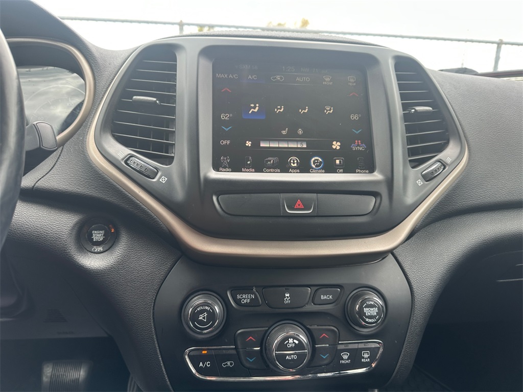 2017 Jeep Cherokee 80th Anniversary Edition photo 17