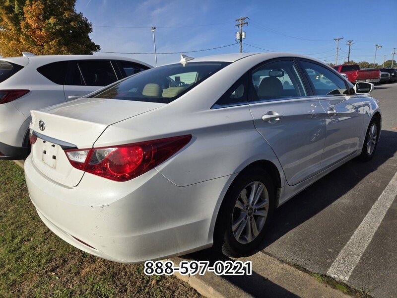 2012 Hyundai Sonata GLS photo 4