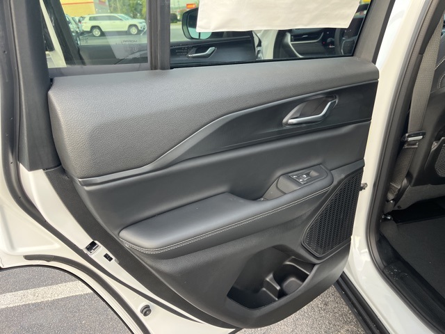 2025 Jeep Grand Cherokee Laredo X photo 11