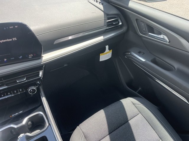 2026 Chevrolet Traverse photo 15