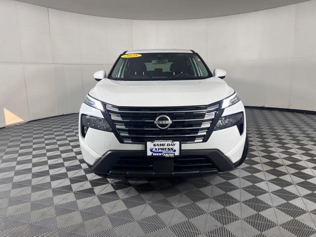 2025 Nissan Rogue SV photo 16