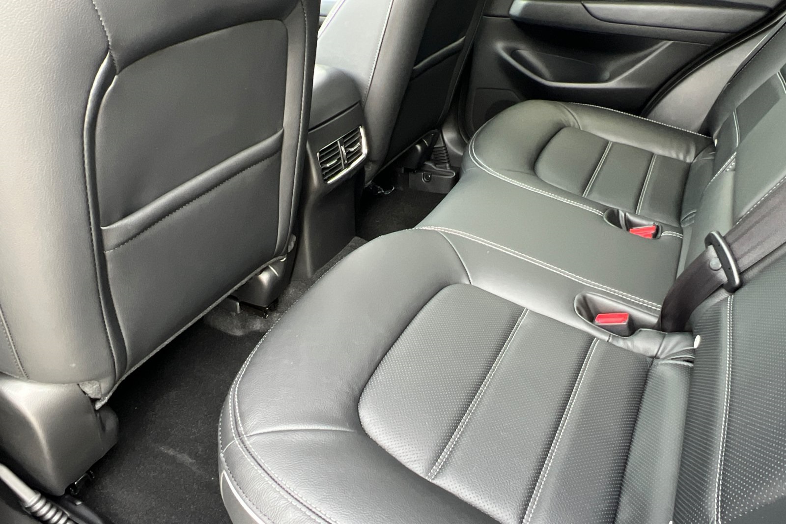 2025 Mazda CX-5 2.5 S Preferred photo 11