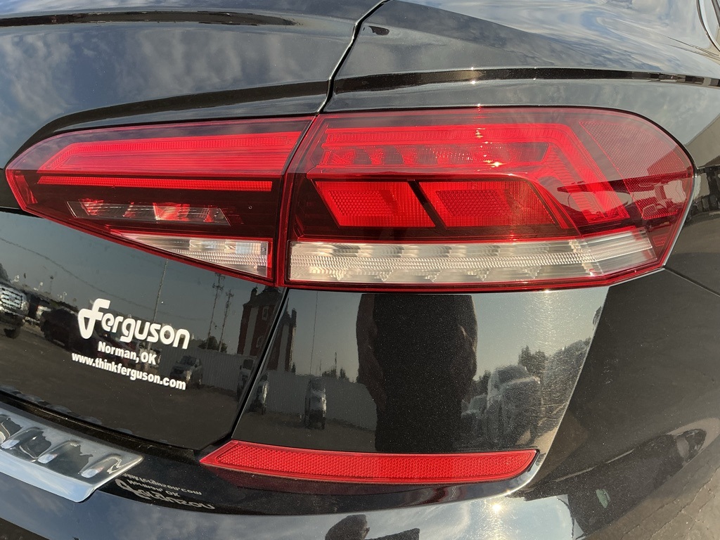 2021 Volkswagen Passat 2.0T SE photo 15