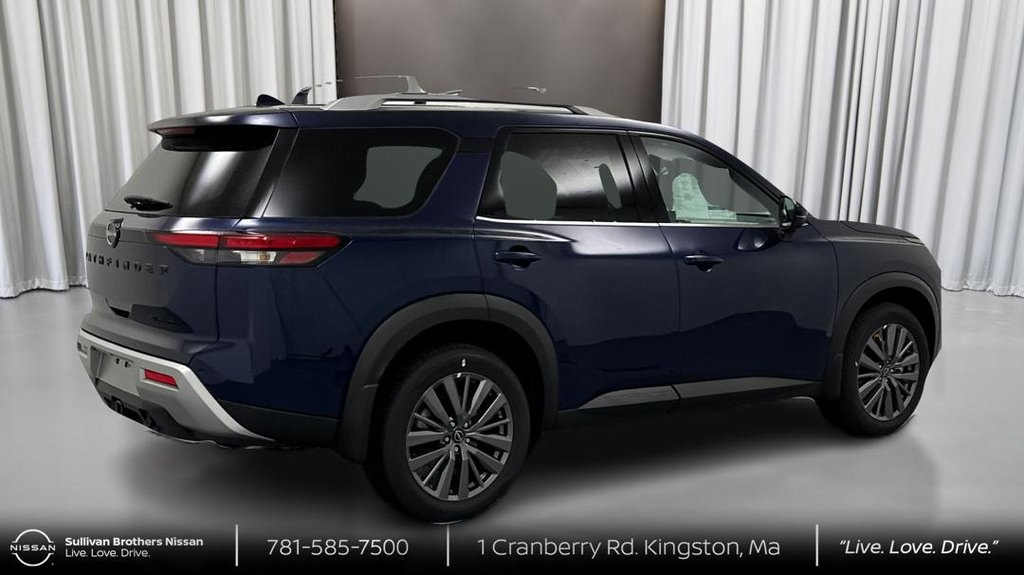 2025 Nissan Pathfinder SL photo 4