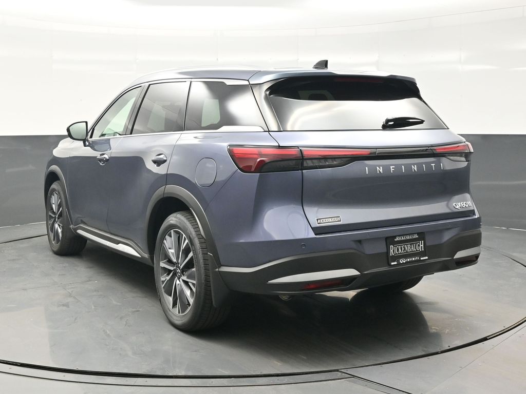2026 Infiniti QX60 Luxe photo 3