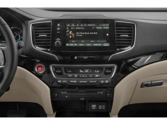 2022 Honda Pilot Touring photo 13