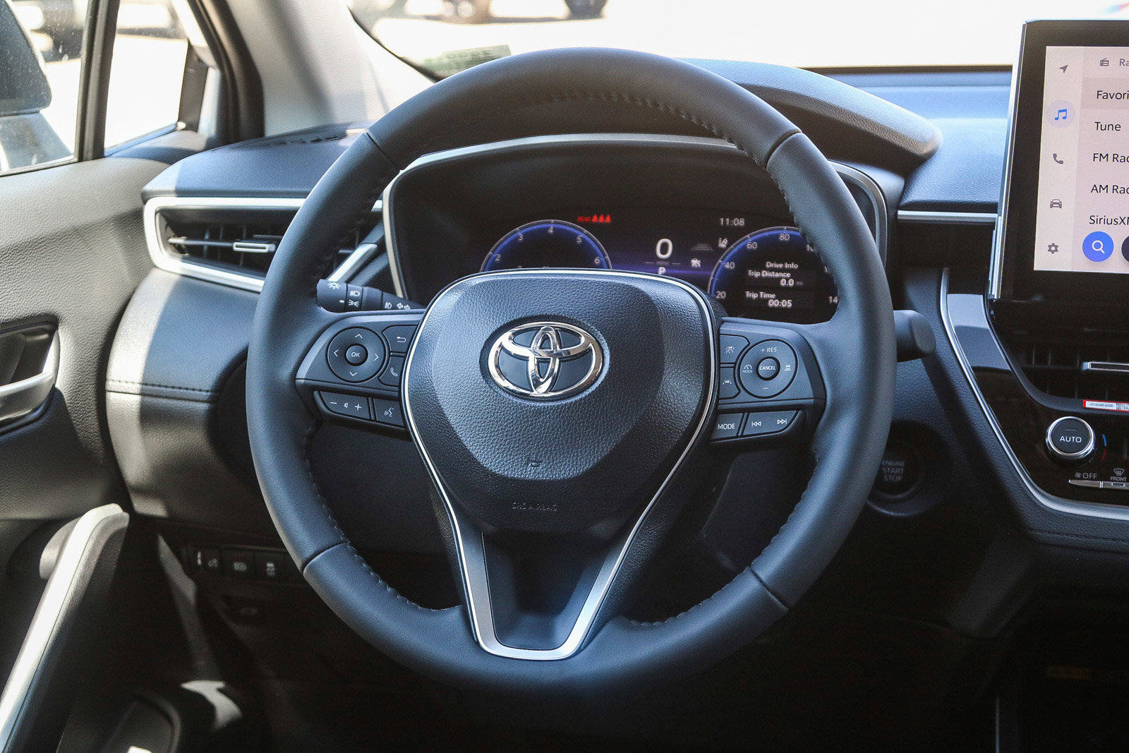 2026 Toyota Corolla Cross XLE photo 12