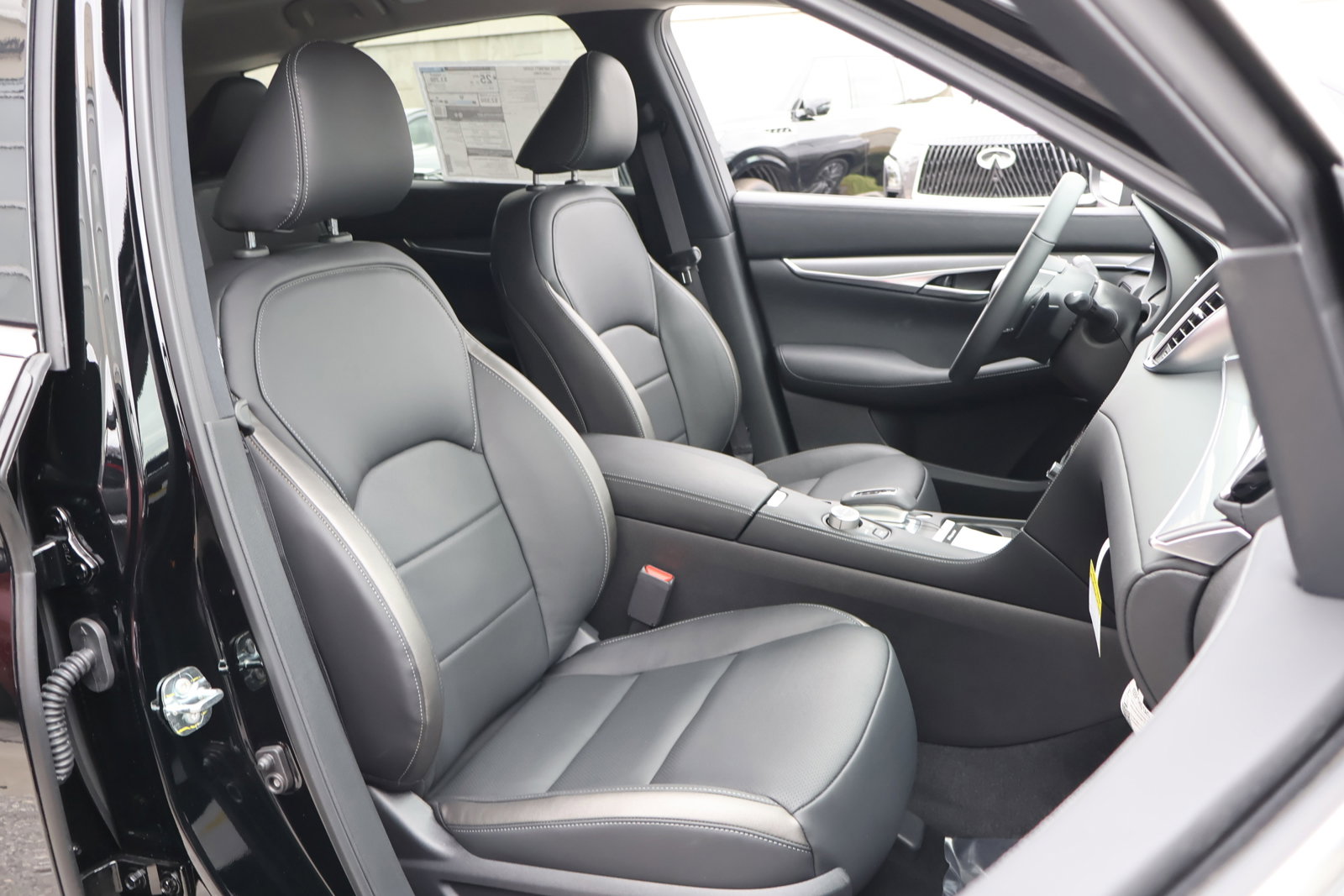 2025 Infiniti QX50 Luxe photo 21