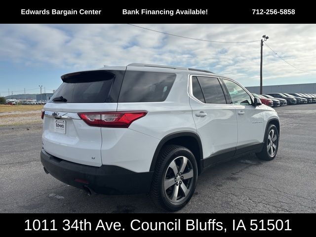 2018 Chevrolet Traverse 3LT photo 2