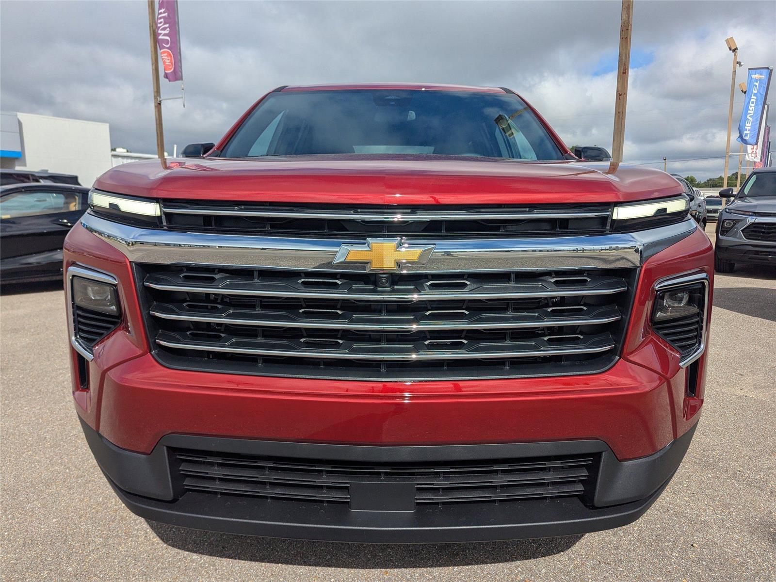 2025 Chevrolet Traverse photo 6