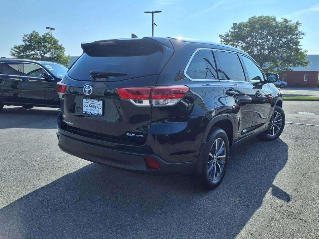 2019 Toyota Highlander XLE photo 3