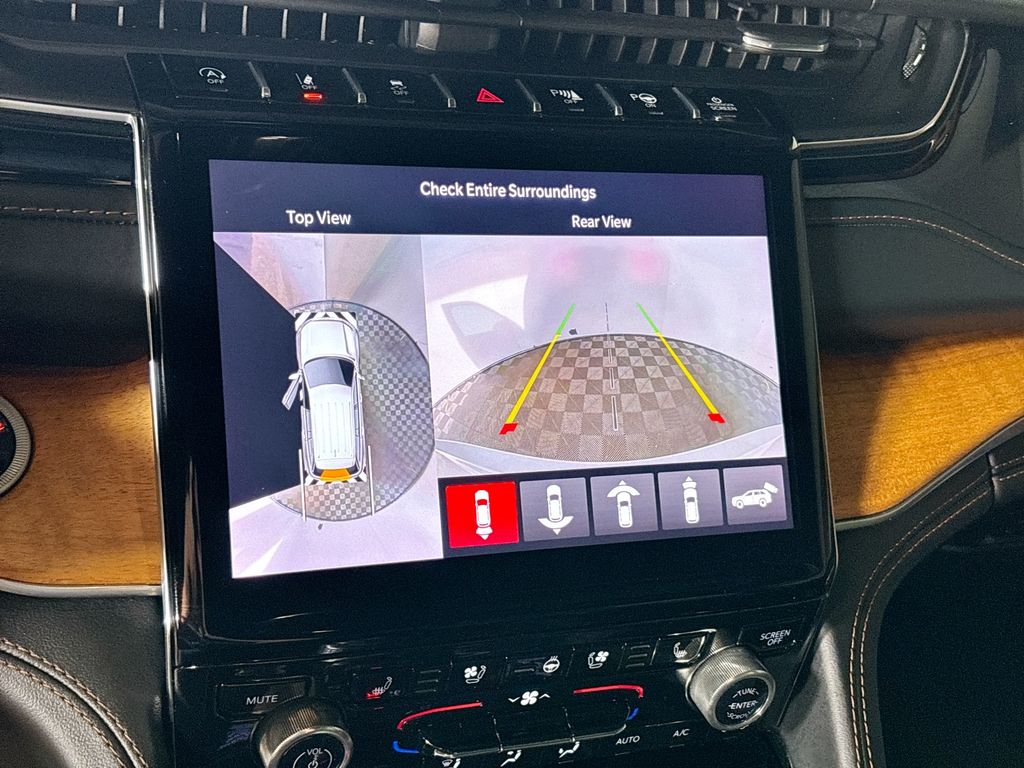 2022 Jeep Grand Cherokee Summit photo 10
