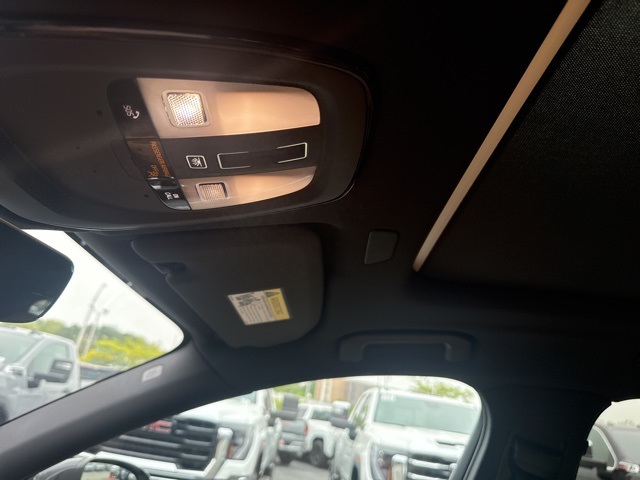 2022 Volvo XC60 B5 Inscription photo 19