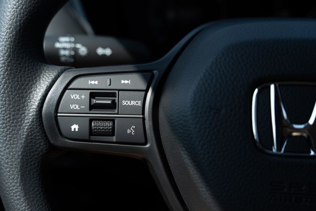 2026 Honda HR-V LX photo 23