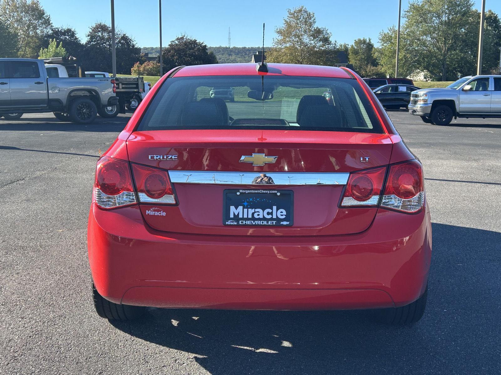 2015 Chevrolet Cruze LT photo 4