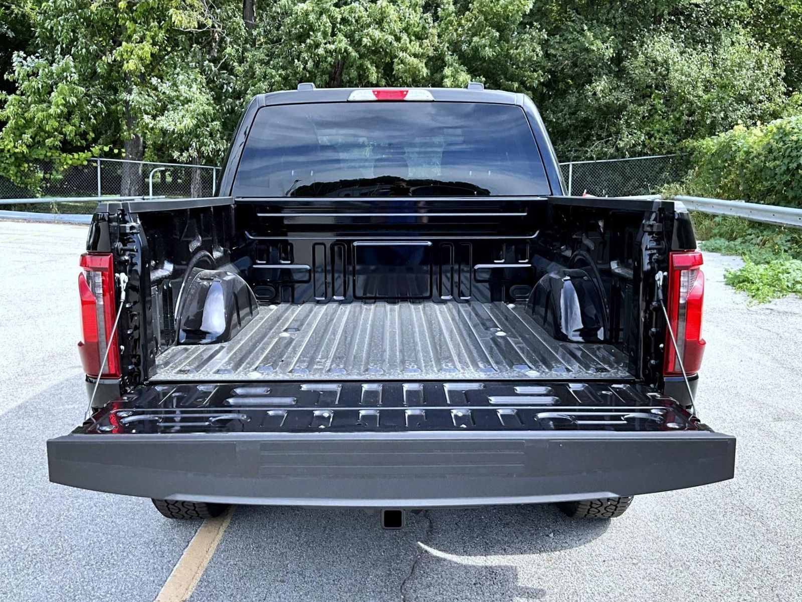 2025 Ford F-150 STX photo 9