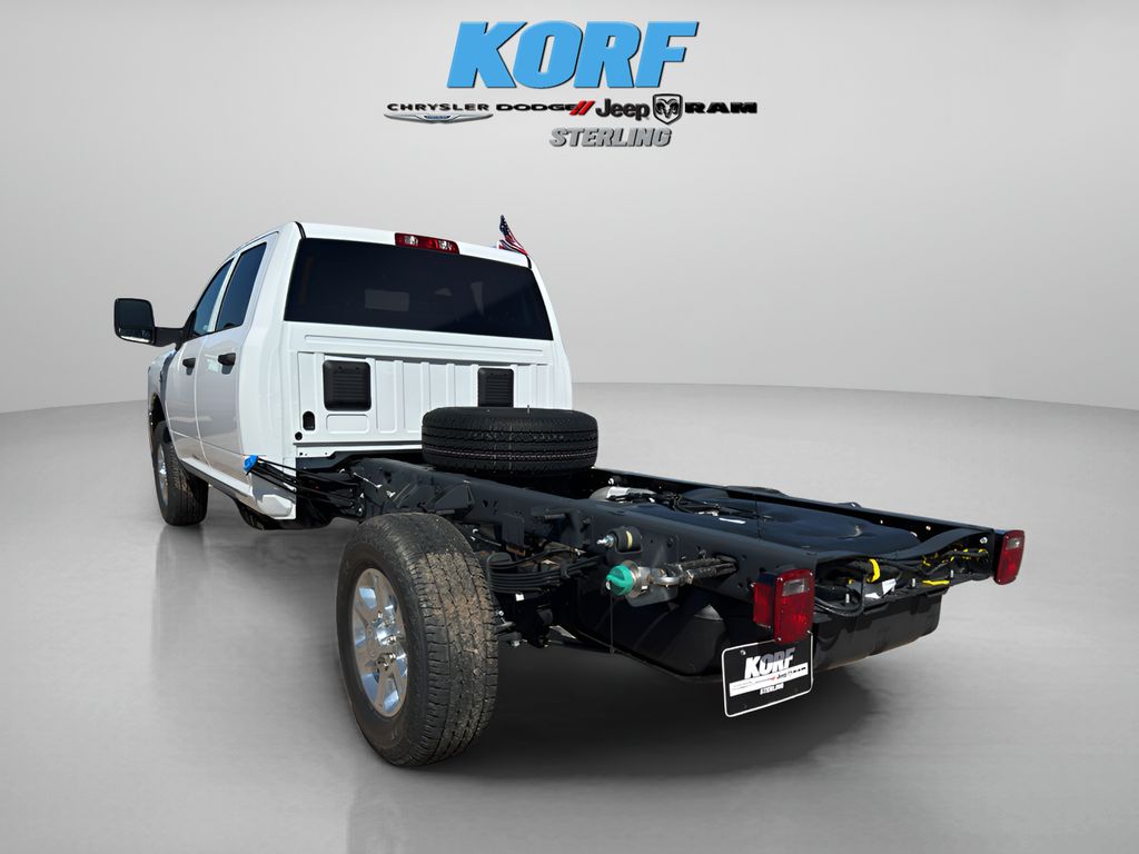 2025 Ram 3500 Tradesman photo 4