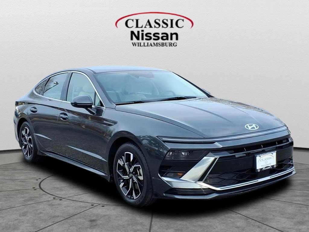 2024 Hyundai Sonata SEL's photo