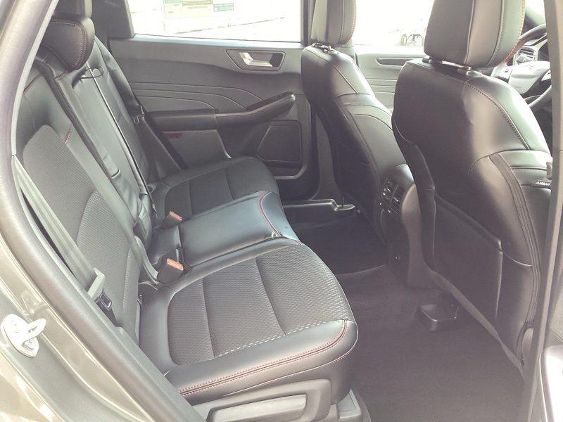 2025 Ford Escape Hybrid ST-Line Select photo 12