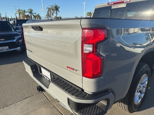 2025 Chevrolet Silverado 1500 RST photo 9