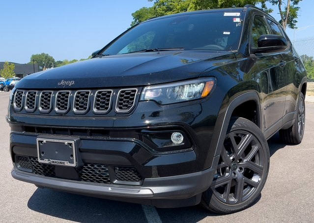 2025 Jeep Compass Limited's photo