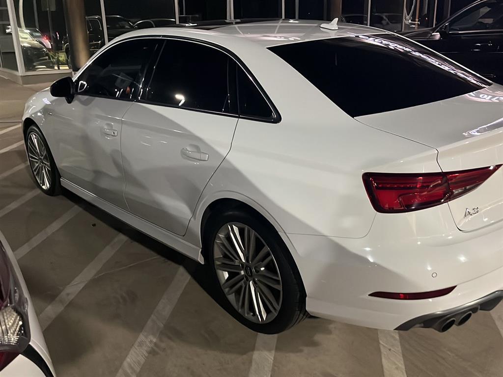 2017 Audi A3 Premium Plus photo 3