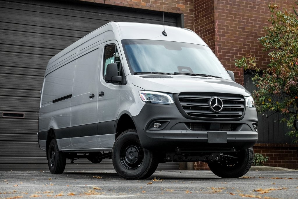 2025 Mercedes-Benz Sprinter Cargo Van Base's photo