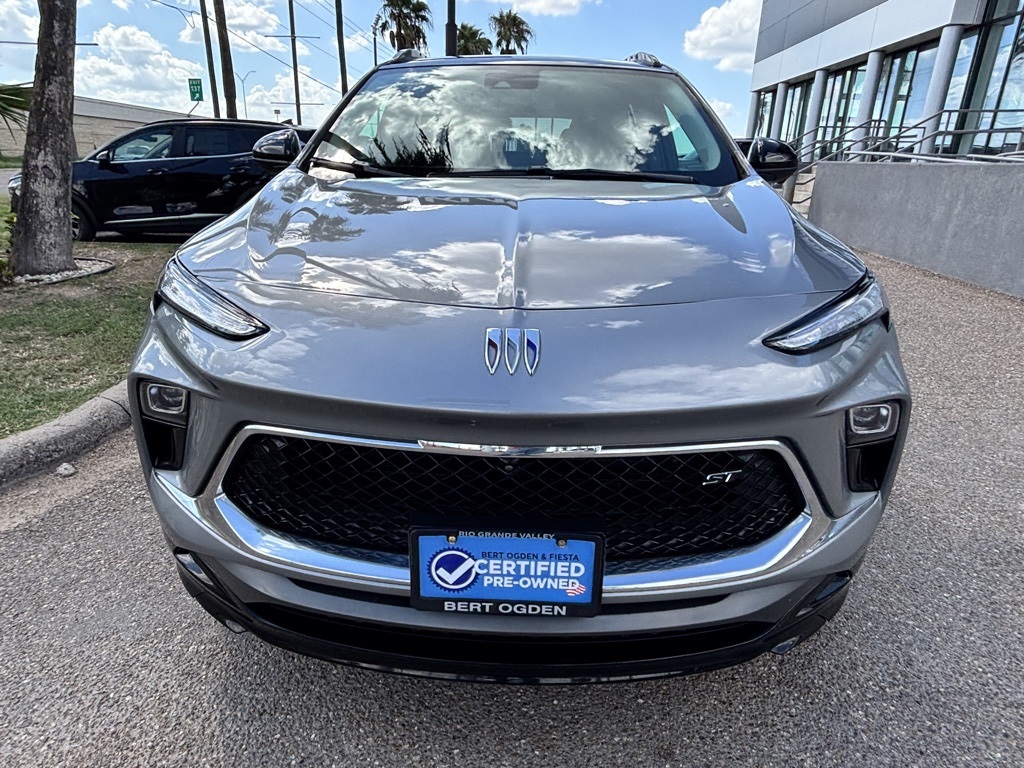 2024 Buick Encore GX Sport Touring photo 2