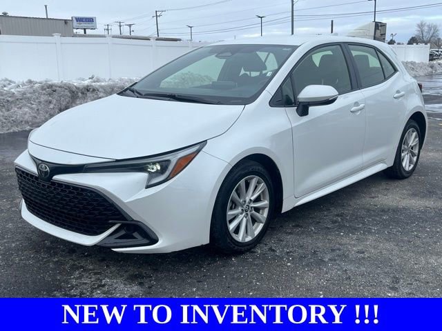 2023 Toyota Corolla Hatchback SE's photo
