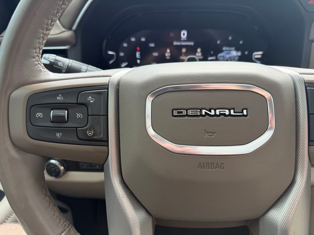 2023 Gmc Yukon XL Denali photo 12
