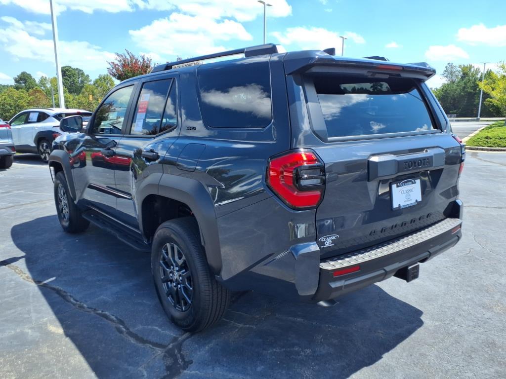 2025 Toyota 4Runner SR5 photo 3