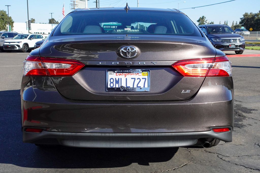 2019 Toyota Camry L photo 7