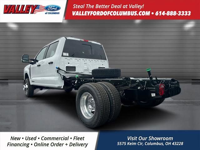 2025 Ford F-350 photo 4