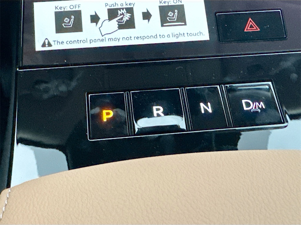2026 Infiniti QX80 Luxe photo 15