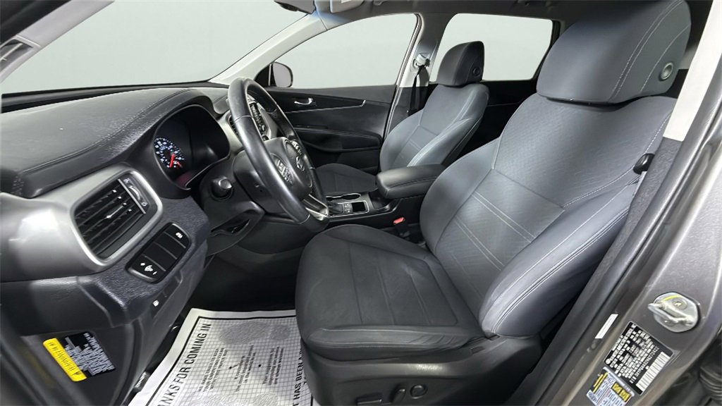2017 Kia Sorento LX photo 17