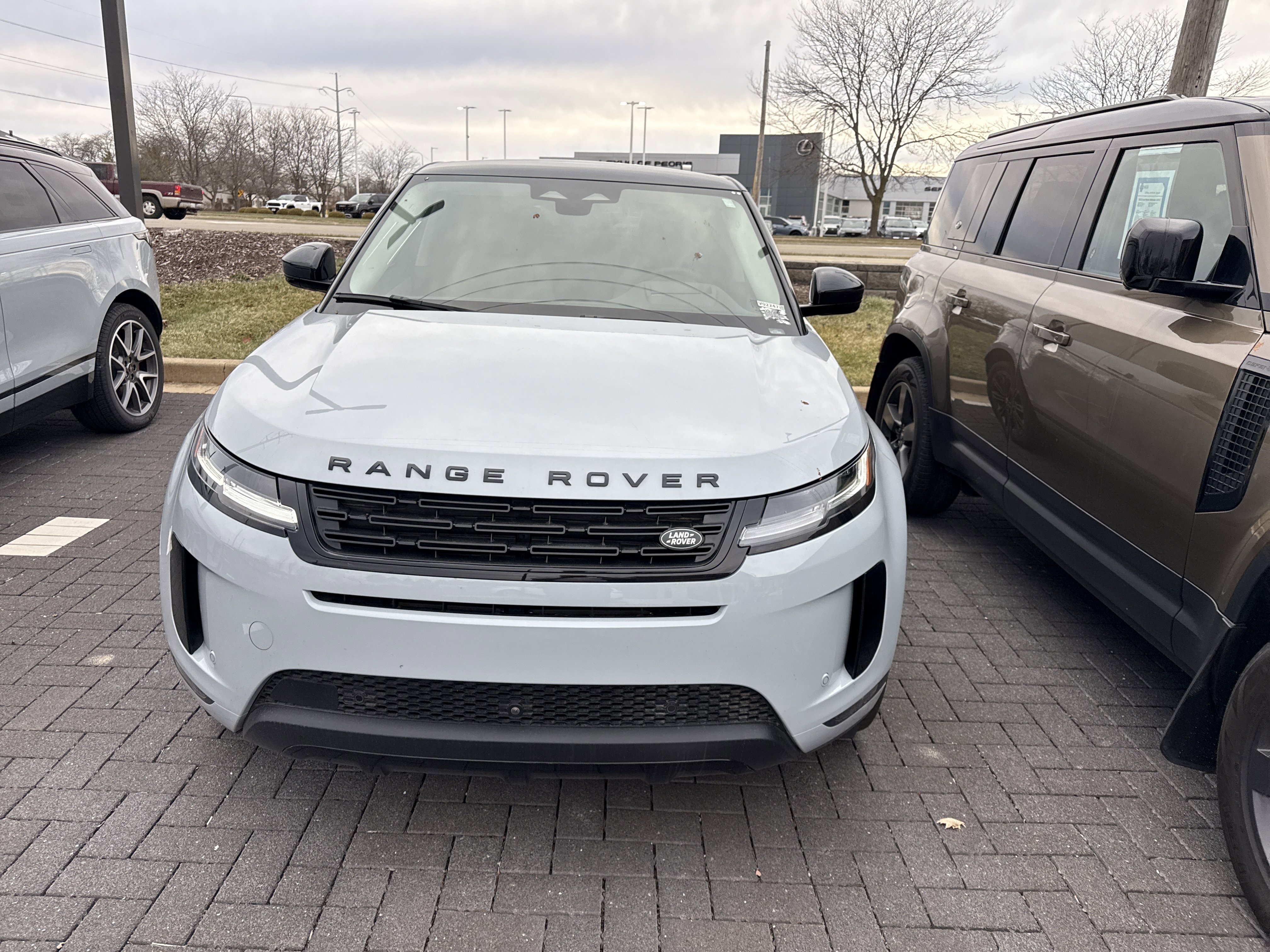 2025 Land Rover Range Rover Evoque S's photo