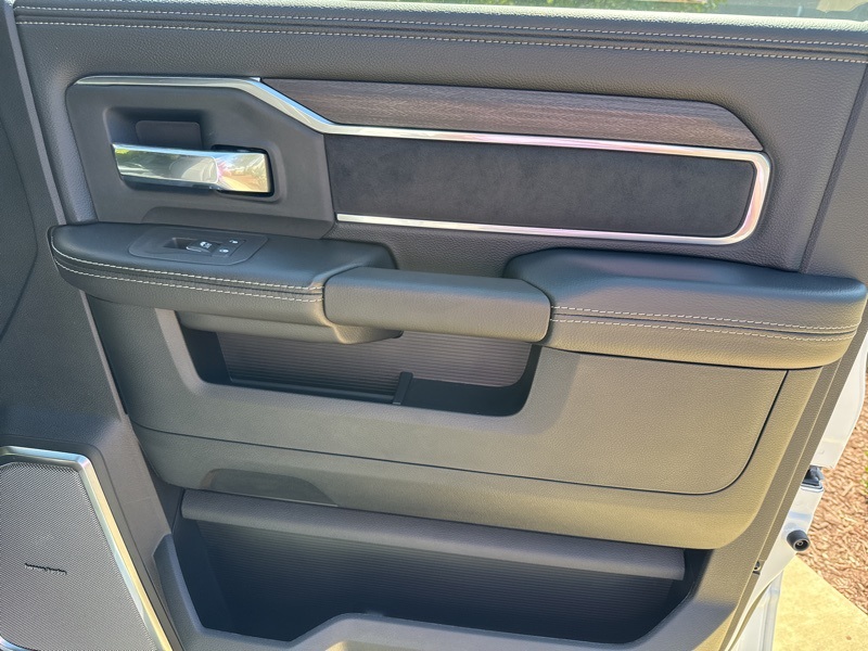 2026 Ram 2500 Laramie photo 18