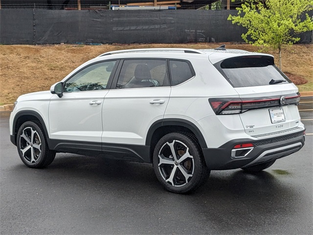 2025 Volkswagen Taos SEL photo 6