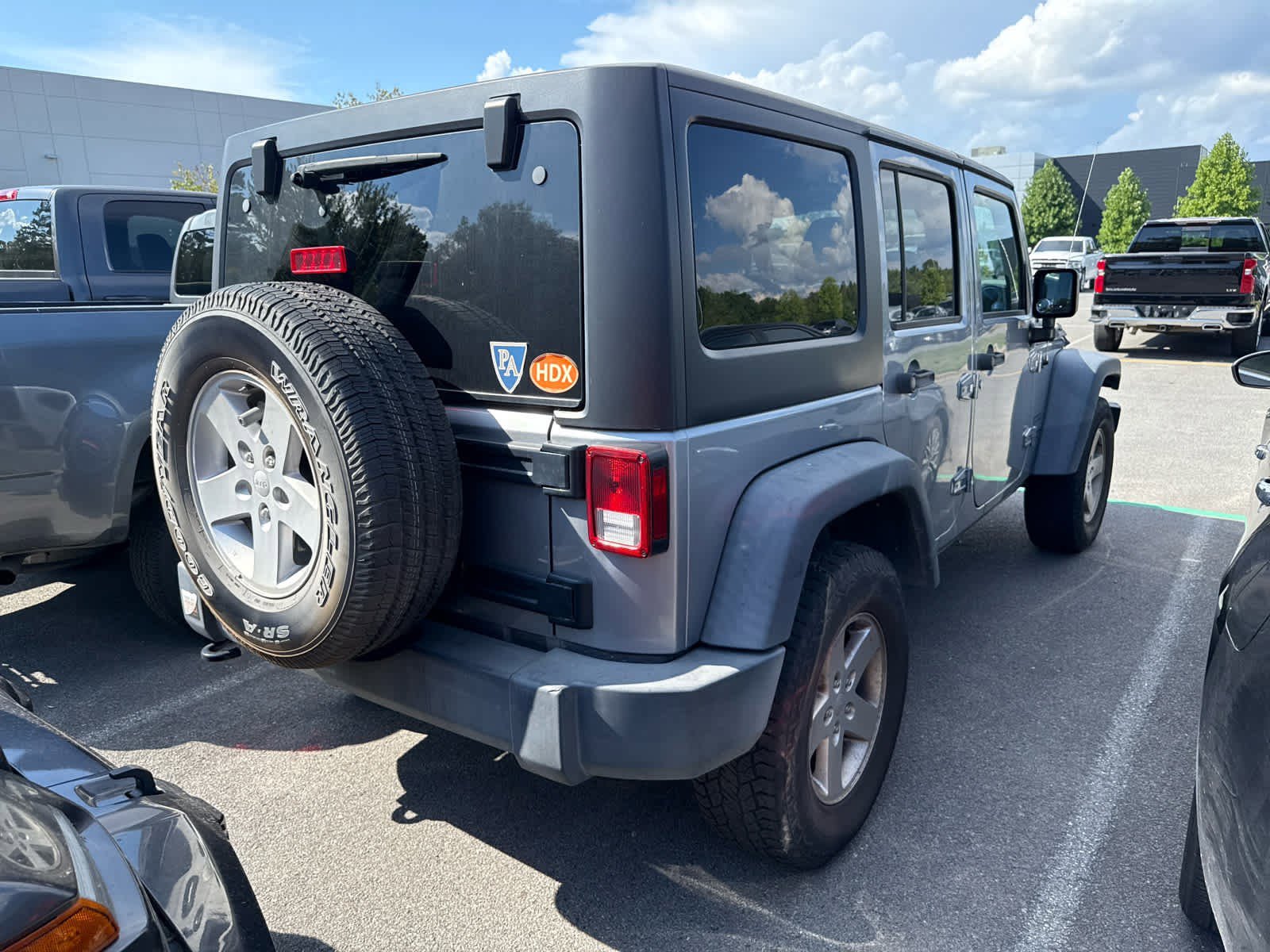 2017 Jeep Wrangler Unlimited Sport photo 3
