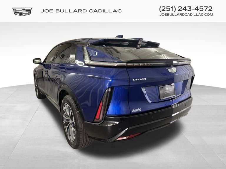 2025 Cadillac Lyriq Sport photo 4