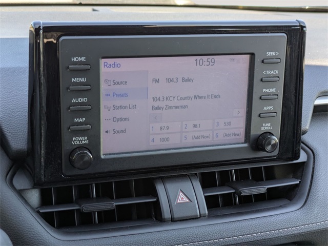 2019 Toyota RAV4 XLE photo 18